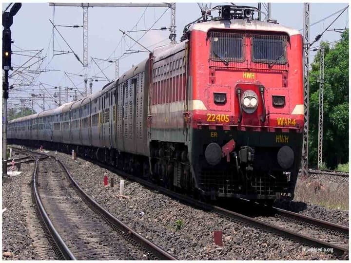 नार्थ सेंट्रल रेलवे, उत्तर प्रदेश में 8वीं-10वीं पास के लिए निकली वैकेंसी, पढ़ें डिटेल्स