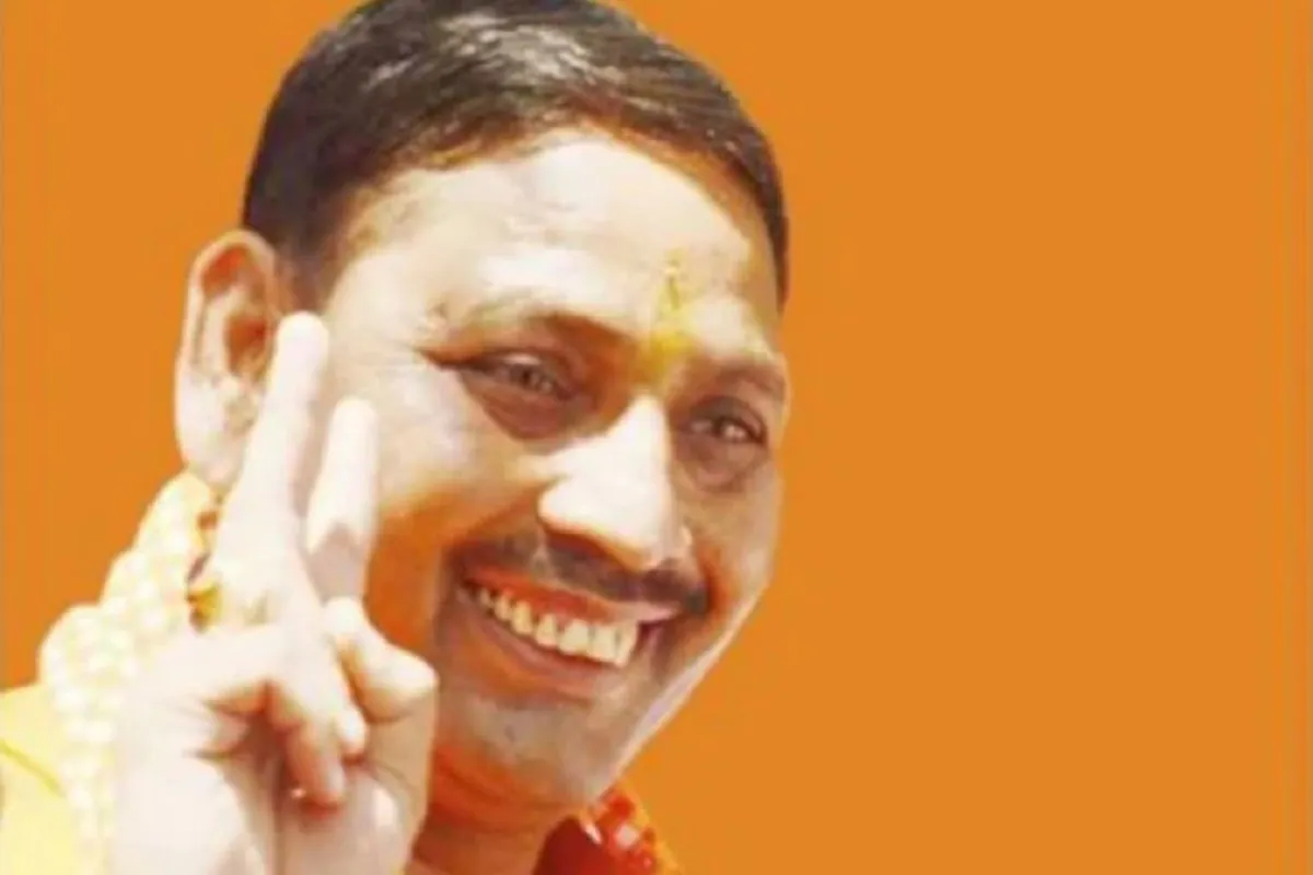 जागेश्वर धाम में सांसद की बदसलूकी से BJP झाड़ रही पल्ला, घेरने में जुटी कांग्रेस