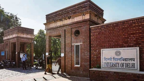 DU Admissions 2021: The registration for various undergraduate courses will begin today on the official site of DU on du.ac.in.