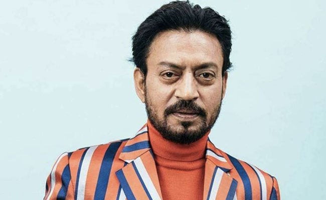 इरफान खान के टॉल, डार्क और हैंडसम बेटे Babil को देख फैन्स के उड़े होश, PHOTO हुई वायरल तो बोले- वहीं आंखें वहीं स्माइल