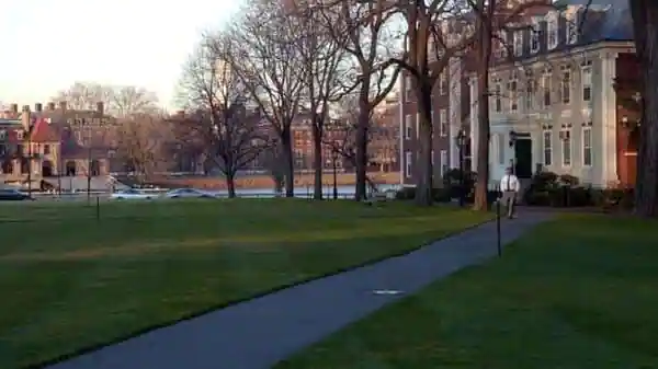 Harvard Business School has a sticker price of more than $225,000 once living costs are added.&nbsp; (Photo: Bloomberg)