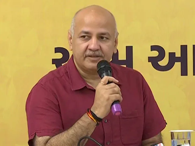 'दिल्ली में 4 लाख बच्चों ने प्राइवेट छोड़कर सरकारी स्कूल में कराया नामांकन, गुजरात के लिए भी यही सपना' : मनीष सिसोदिया