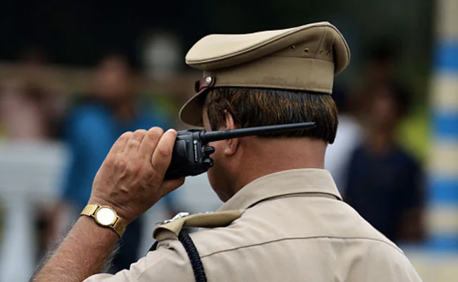 UP : बदायूं में तीसरी क्लास की बच्ची को स्कूल प्रिंसिपल ने दिखाया अश्‍लील वीडियो, मामला दर्ज