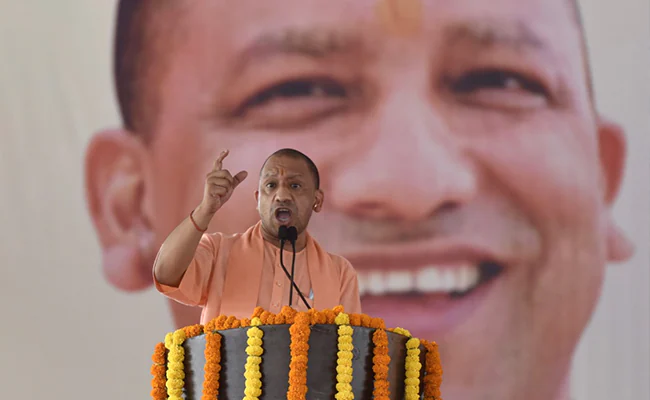 'शोषण करने वाले दुर्गति भुगत रहे हैं', सीएम योगी आदित्यनाथ का आजम खान पर कटाक्ष
