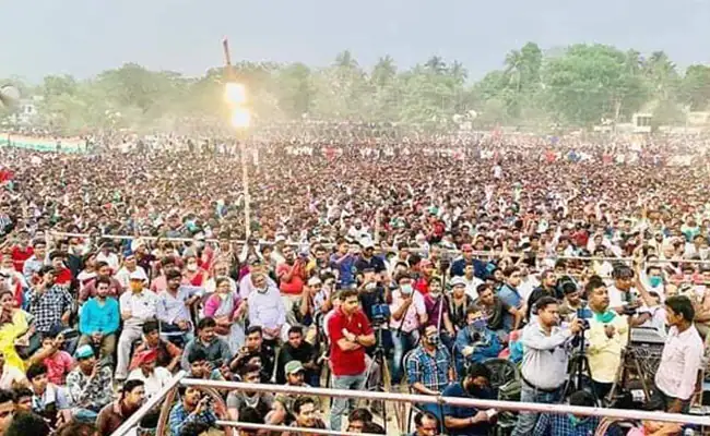 चुनावों में पार्टियों के