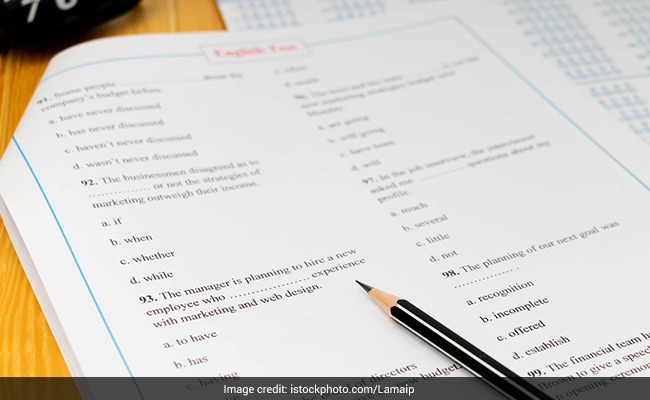 CBSE 10th Date Sheet 2023: सीबीएसई बोर्ड कब जारी करेगा 10वीं की डेटशीट, जानिए एक्सपेक्टेड डेट  