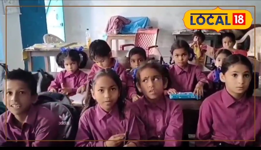 उत्तराखंड का ये कैसा स्कूल? जर्जर छत, क्षतिग्रस्त दीवारें! मौत के साए में पढ़ते मजबूर छात्र