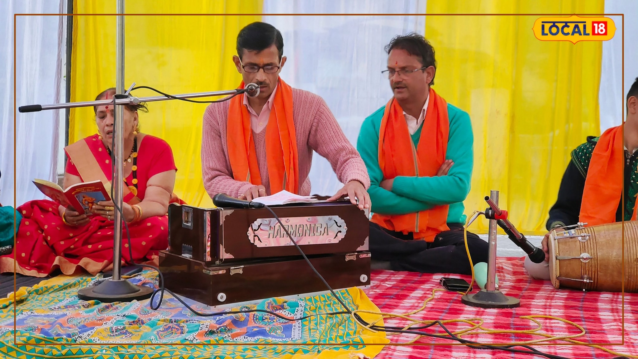 इस शख्स के बिना अधूरी है पिथौरागढ़ की रामलीला, 25 सालों से कर रहे हैं तबला वादन