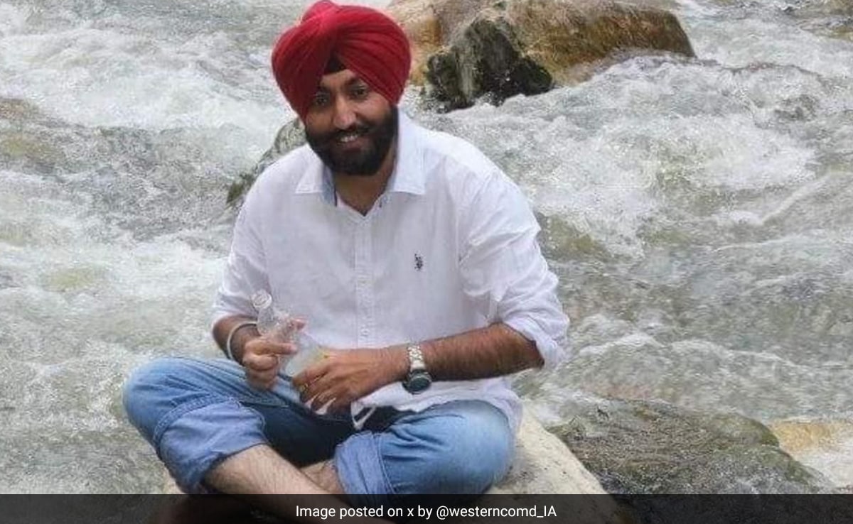 आतंकियों से लोहा लेने वाले लेफ्टिनेंट कर्नल करणबीर सिंह का निधन, 8 साल से कोमा में थे