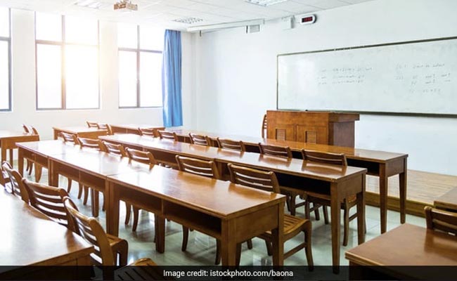 दिल्ली के स्कूलों में विंटर वेकेशन का ऐलान, 1 से 6 जनवरी तक बंद रहेंगे स्कूल