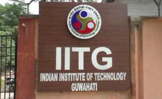 IIT गुवाहाटी ने निकाली भर्ती, प्रोजेक्ट इंजीनियर और लैबोरेटरी अटेंडेंट के कई पद, डिटेल्स यहां