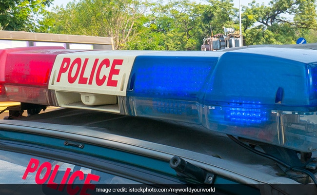 MP: गणतंत्र दिवस कार्यक्रम में खाना खाने से 58 स्कूली छात्र हुए बीमार