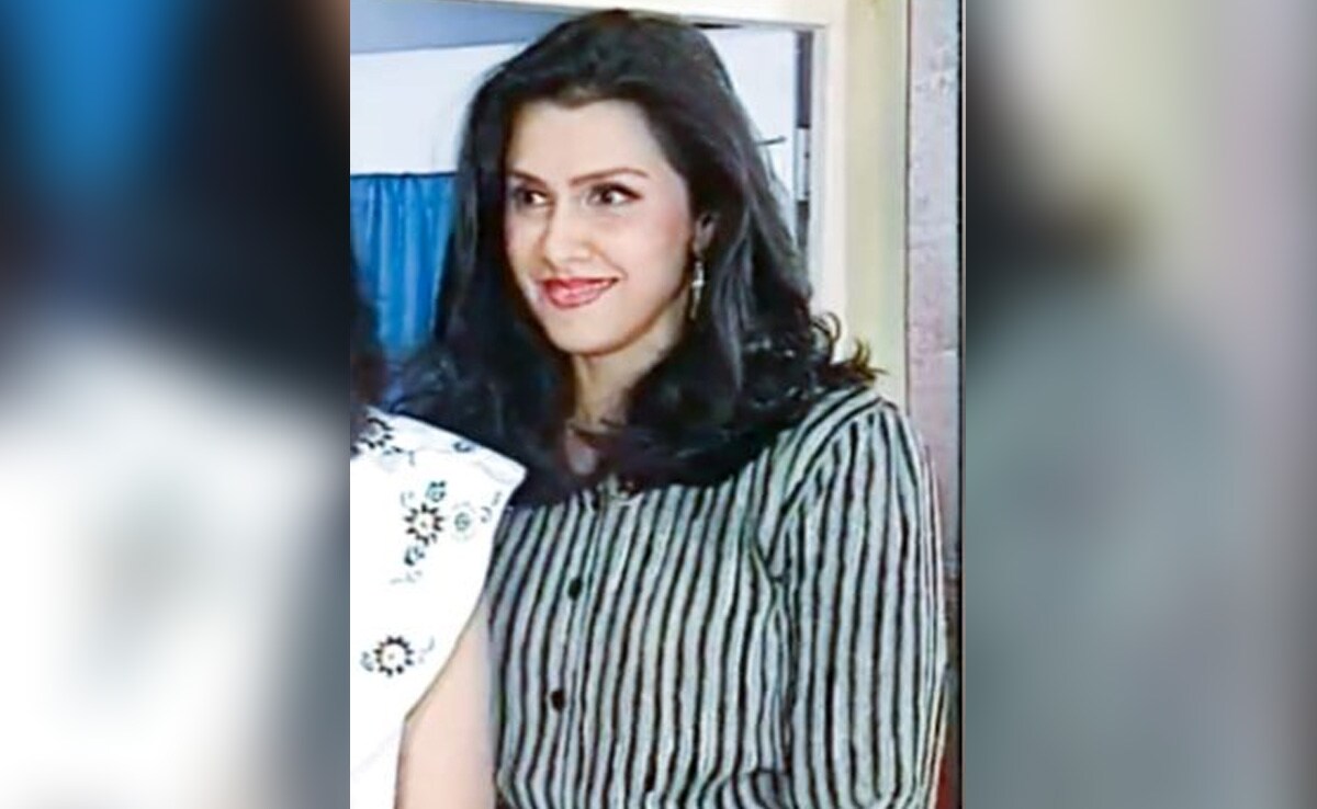 नीली आंखों वाली लड़की के नाम से मशहूर थी