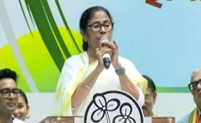 बीजेपी ने ममता बनर्जी को लिखा पत्र, 22 जनवरी को छुट्टी घोषित करने का किया अनुरोध