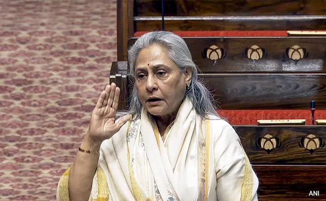 "हम स्कूली बच्चे नहीं हैं..." : जया बच्चन ने राज्यसभा में सभापति जगदीप धनखड़ से कहा