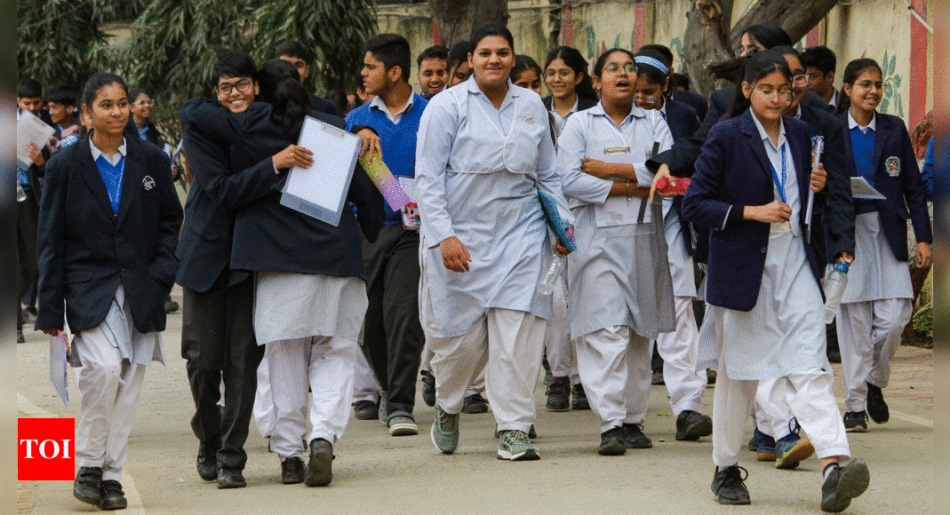 CBSE Class 12 Physics Board Exam 2024: Download Previous Year's Model Answer Sheet | - Times of India