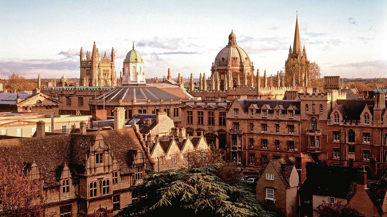 How much does it cost to study for an MBA at top UK university?