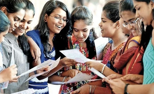 Maharashtra SSC Result 2024: महाराष्ट्र बोर्ड 10वीं रिजल्ट में लड़कियां आगे, 94.56% लड़के हुए पास  