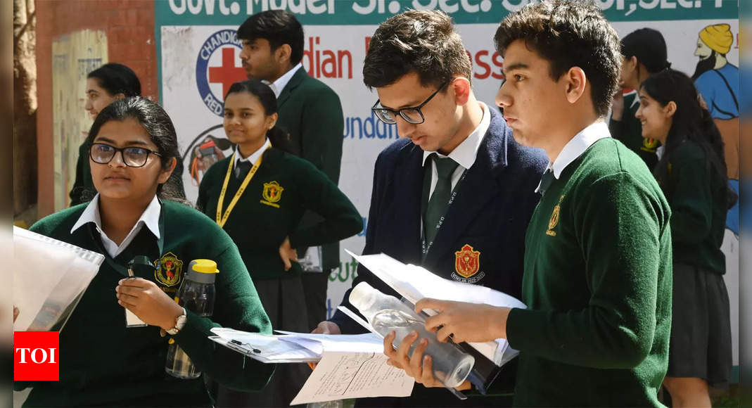 New School Timings Implemented in Srinagar to Combat Rising Temperatures - Times of India