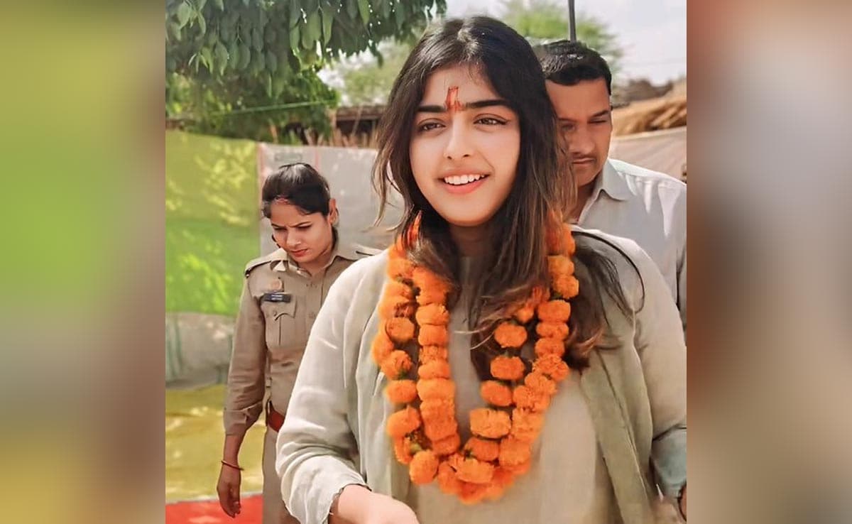 पहले मैनपुरी और अब कन्नौज, अखिलेश और डिंपल के लिए चुनाव प्रचार करने वाली अदिति के बारे में जानें सब कुछ....