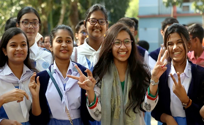 CBSE Result 2024: सीबीएसई कक्षा 10वीं, 12वीं रीवैल्यूशन रिजल्ट घोषित, डायरेक्ट लिंक से चेक करें