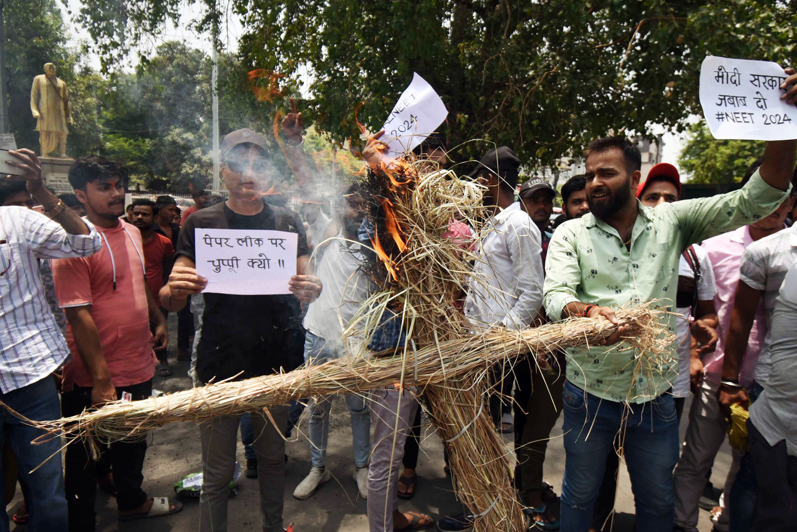 प्रीतम कुमार कौन है? नीट पेपरलीक के मास्टरमाइंड और तेजस्वी यादव से कैसे जुड़ा इस अफसर का नाम...यहां जानें