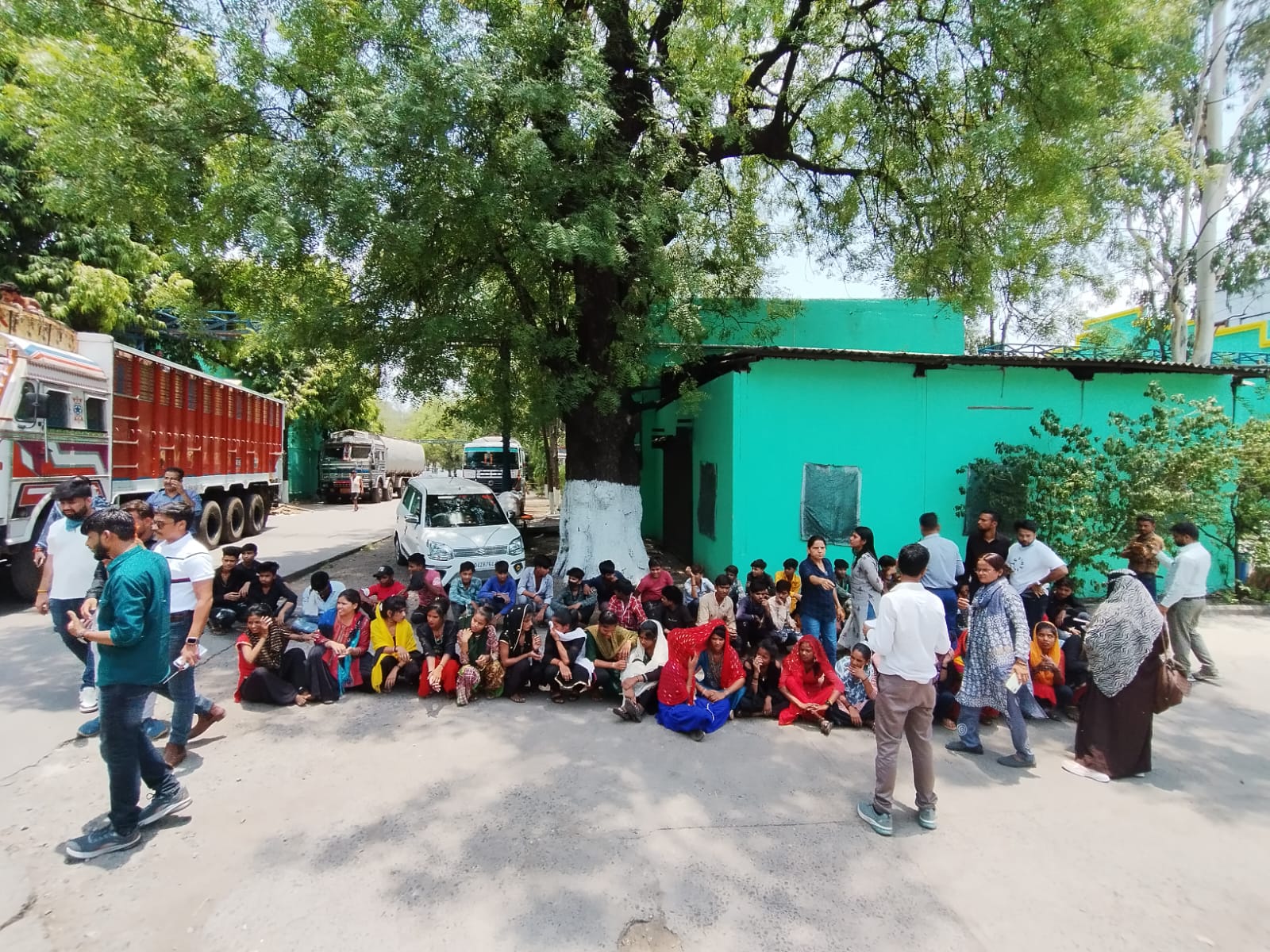मध्य प्रदेश : शराब फैक्ट्री में बाल मजदूरों की उंगलियां गल गईं, हाथों में छाले; 60 बच्चों को किया गया रेस्क्यू