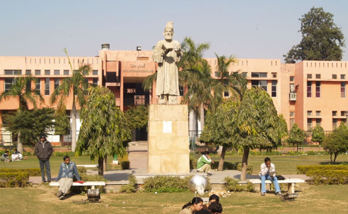 JMI Admission 2024: जामिया मिलिया इस्लामिया में UG और PG कोर्स की सीटें खाली, अभी भी है एडमिशन का मौका 
