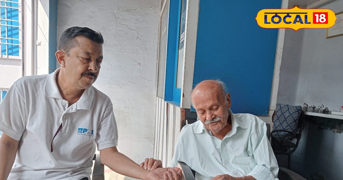 देहरादून के 100 साल के Dr. UC चांदना! पाकिस्तान से आए, आज भी टटोलते हैं नब्ज