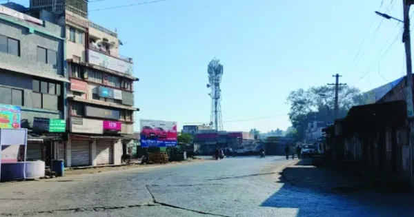 जिला बनाने की मांग को लेकर विरोध-प्रदर्शन, बंद रहा शाहपुरा 