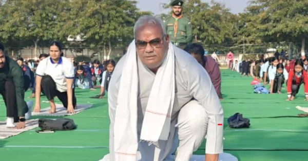 सूर्य नमस्कार सर्वांग योग, मन और तन को रखता है स्वस्थ : दिलावर