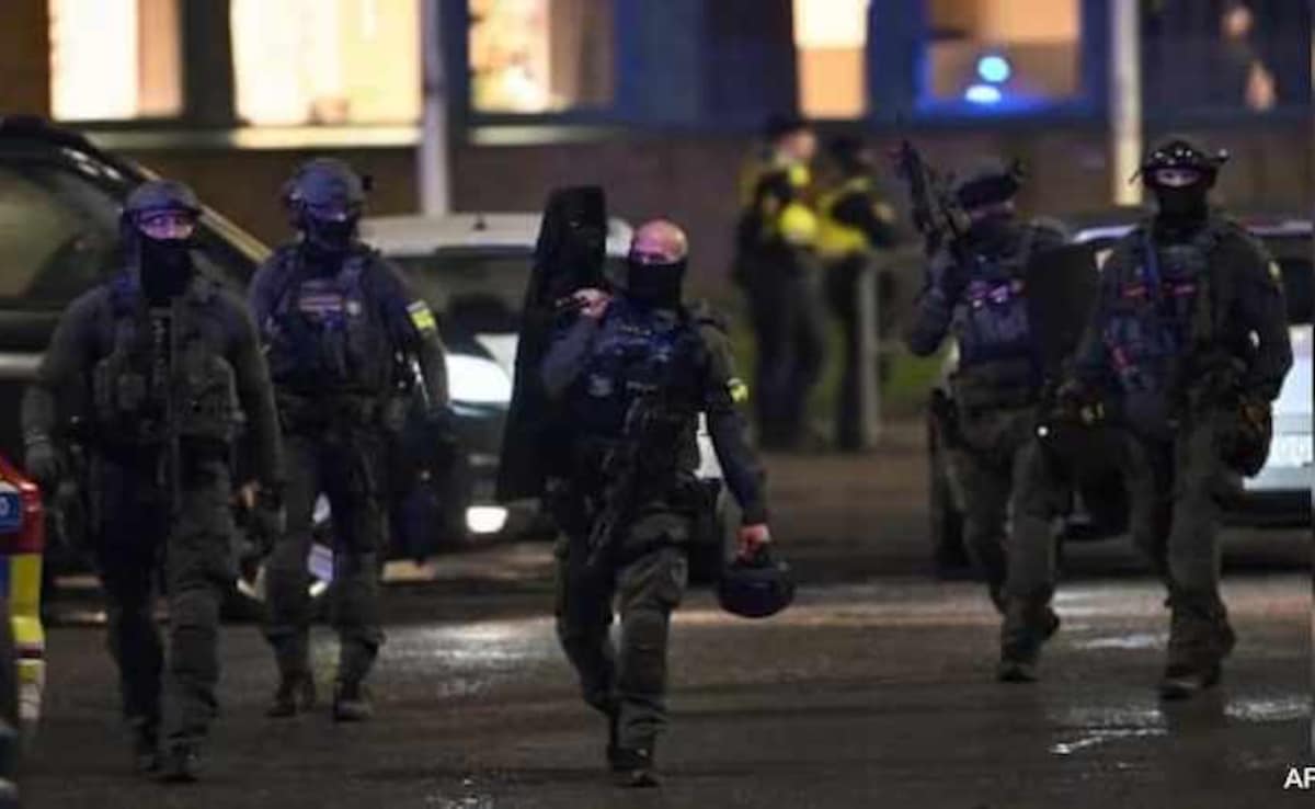 स्वीडन के स्कूल में फायरिंग, हमलावर समेत करीब 10 लोगों की मौत