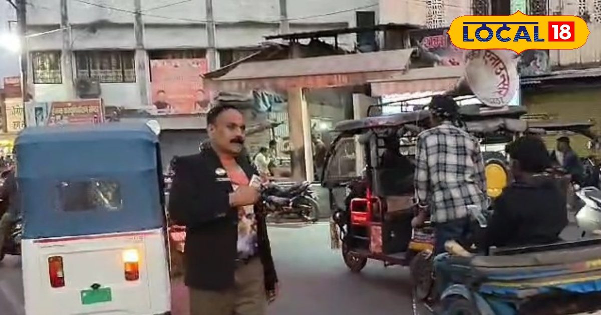 हल्द्वानी में ट्रैफिक संभालता है हनुमान भक्त बाउंसर, नाम है 'वाजिद अली'