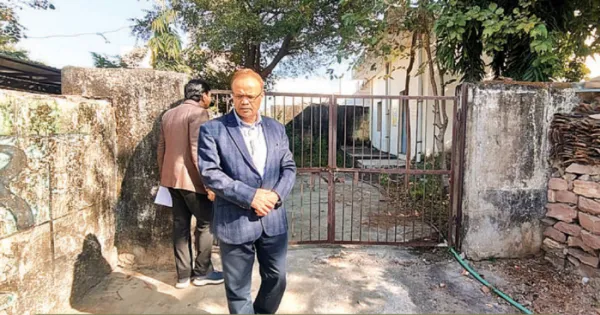 असर खबर का : पशु चिकित्सा केन्द्र पर लगा मिला ताला, अधिकारी से मांगा स्पष्टीकरण