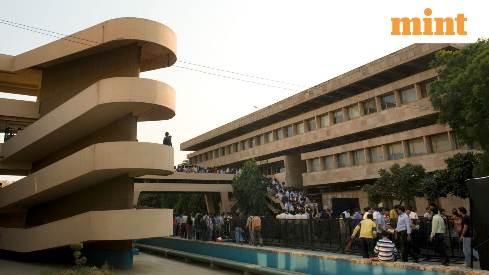 IIT Delhi leads Indian universities in QS World University Rankings 2027 ; IIT Bombay drops to 134th | Mint