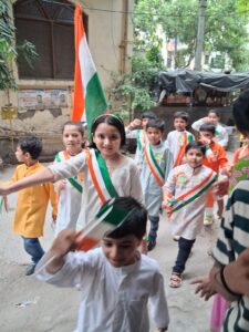 सिल्वरलाइन पब्लिक स्कूल लक्ष्मी नगर में हर्षोल्लास से मनाया गया स्वतंत्रता दिवस